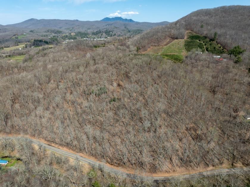  6.87 Acres for Sale in Newland, North Carolina