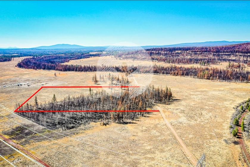  10.57 Acres for Sale in Chiloquin, Oregon