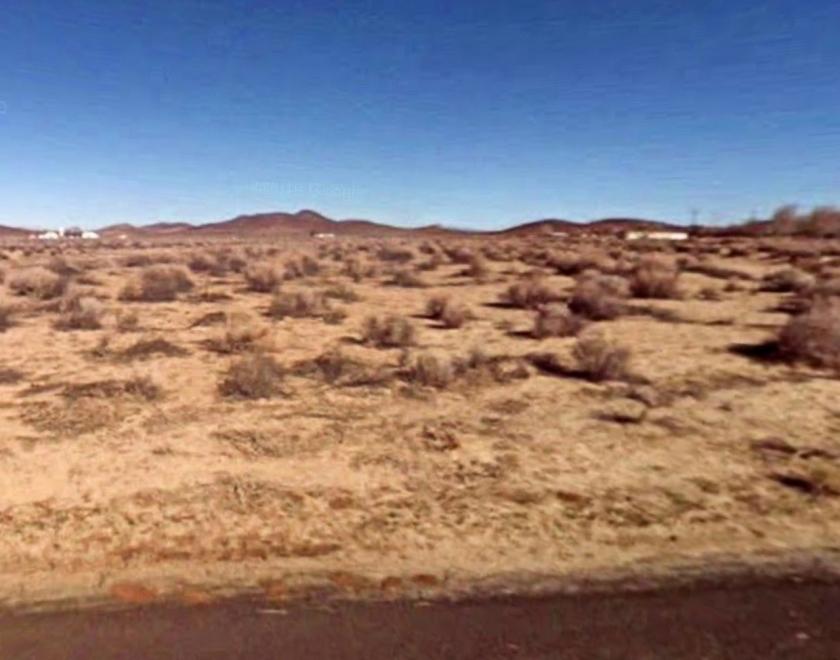  .17 Acres for Sale in North Edwards, California