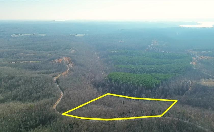  5.32 Acres for Sale in Stewart, Tennessee