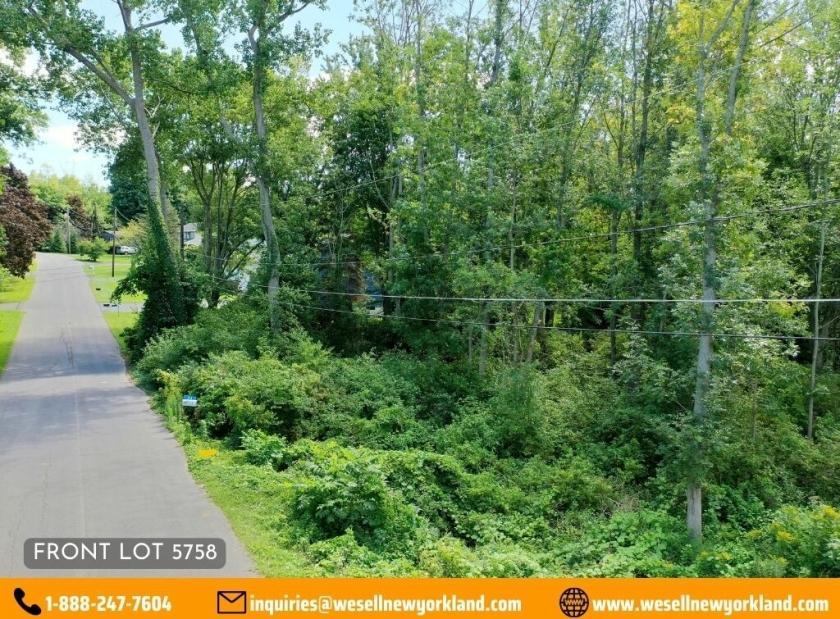  0.92 Acres for Sale in Oswego, New York