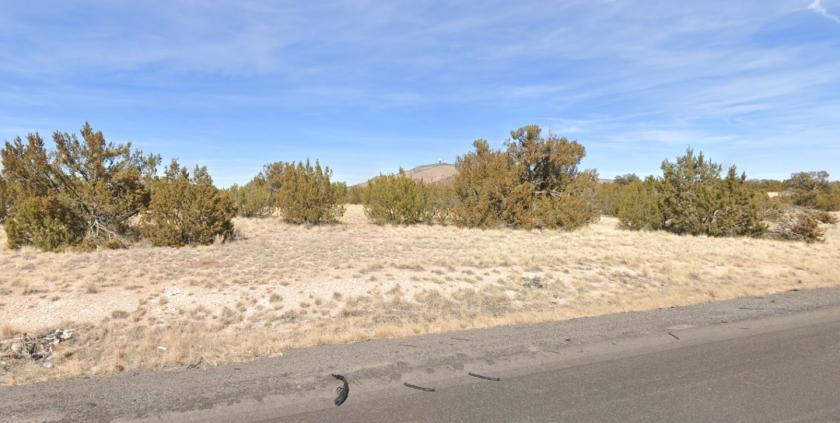 2 Acres for Sale in Seligman, Arizona