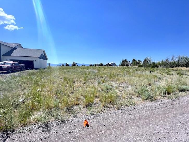  0.3 Acres for Sale in Chiloquin, Oregon