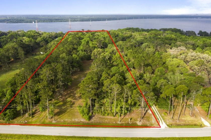 5.82 Acres for Sale in East Palatka, FL