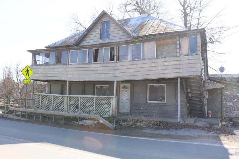 2220 Sq. Ft. for Sale in Champlain, New York