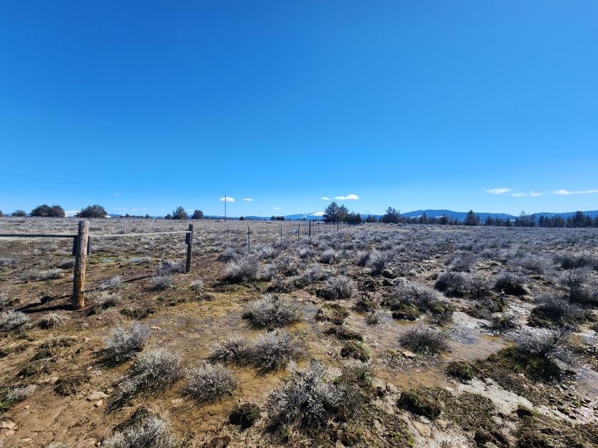 1.64 Acres for Sale in Chiloquin, Oregon
