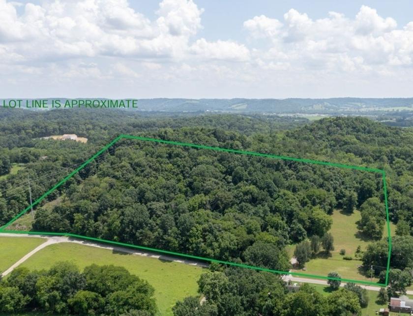 13.77 Acres for Sale in Cornersville, Tennessee