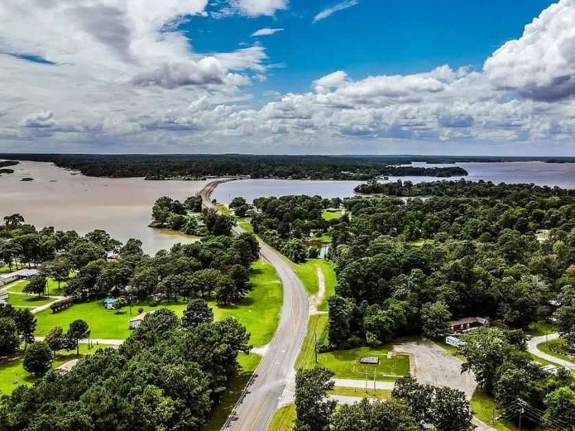0.93 Acres for Sale in Trinity, Texas