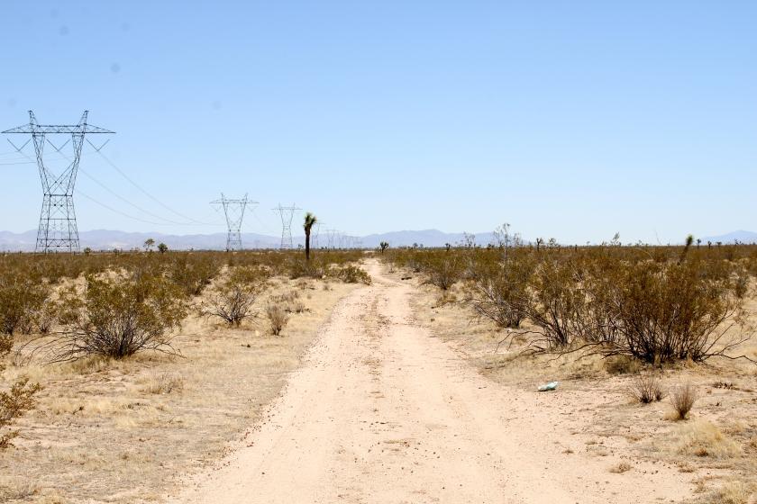 4.98 Acres for Sale in Phelan, California