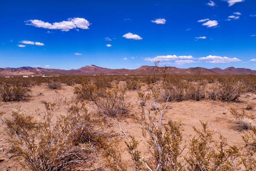 1.07 Acres for Sale in Dolan Springs, Arizona