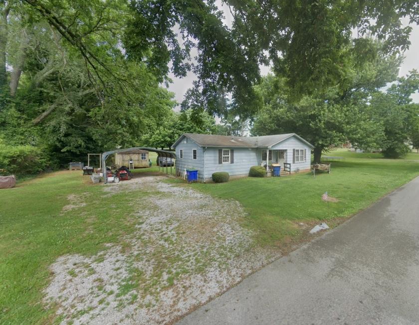 Real Off-Market Opportunity. Not Listed on the Market. 3 bed House on 0.73 Acres in Kentucky!