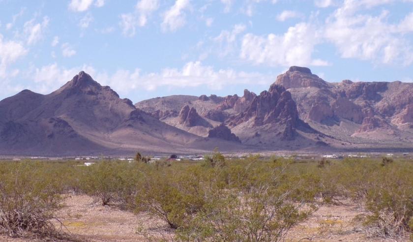2.35 Acres for Sale in Golden Valley, Arizona