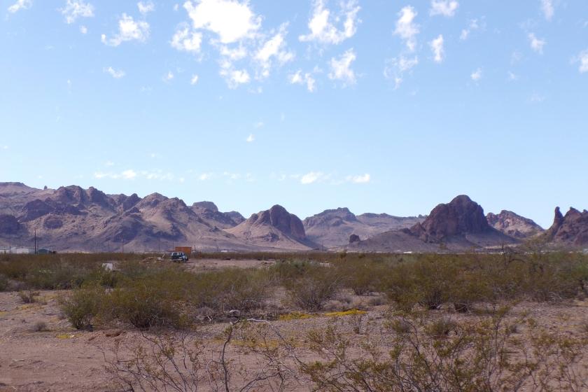 2.35 Acres for Sale in Golden Valley, Arizona