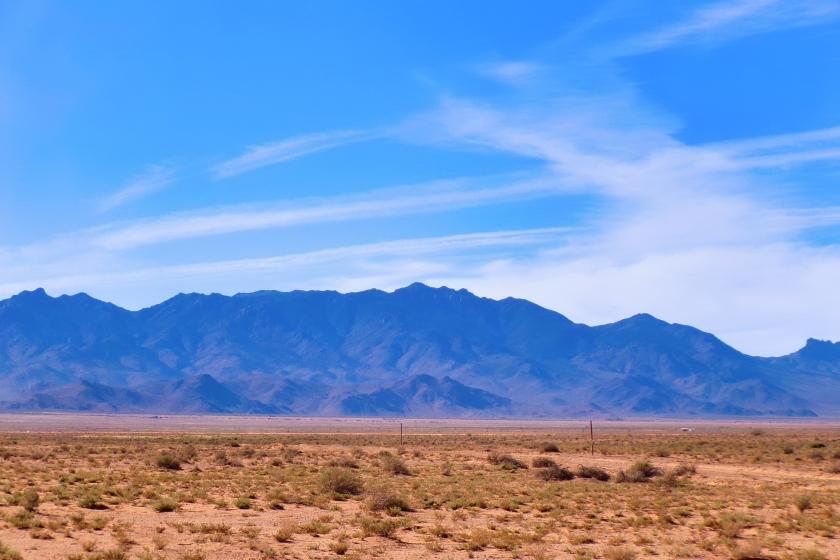 2.5 Acres for Sale in Valle Vista, Arizona