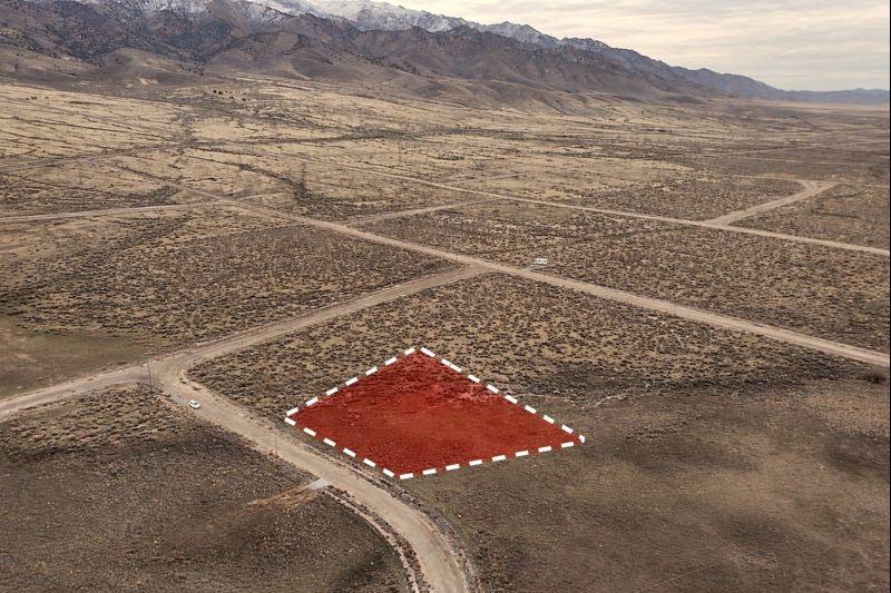1.52 Acres for Sale in Lovelock, Nevada