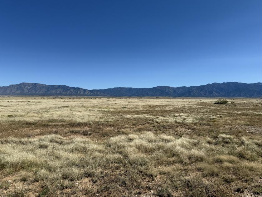 2.5 Acres for Sale in El Cerro Mission, New Mexico