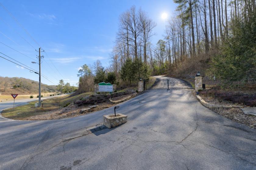 Off-Market Land Deal. Nice Lot in a Gated Community with Public Utilities in Georgia.