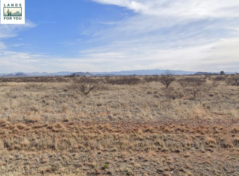 2.14 Acres for Sale in Sunsites, Arizona