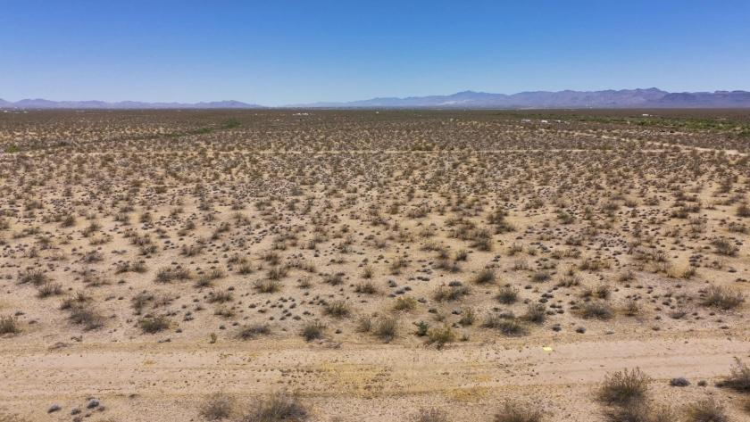 1.14 Acres for Sale in Golden Valley, Arizona