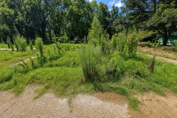 Helena-West Helena, AR Land for Sale: 0.3 Acres on Paved Road with City Utilities