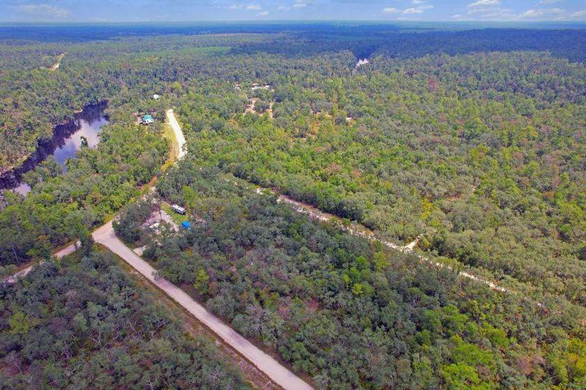 0.46 Acres for Sale in Live Oak, Florida
