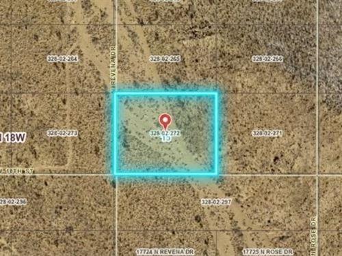 1.25 Acres for Sale in Dolan Springs, Arizona