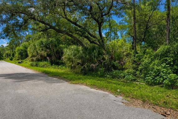 North Port, FL Land for Sale: 0.24 Acres with Paved Road Access