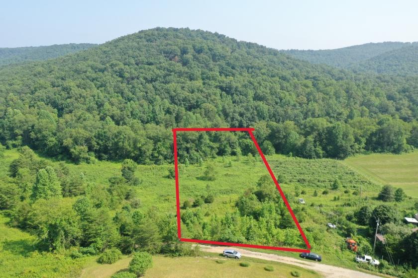 2.08 Acres for Sale in Blue Creek, Ohio