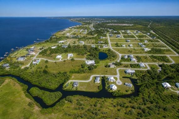 Punta Gorda, FL Land for Sale: 0.23 Acres with Paved Road Access