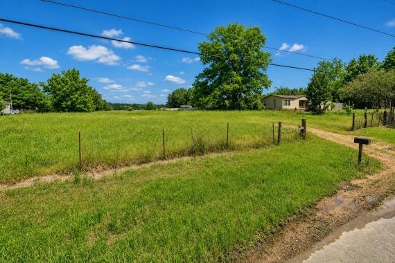 Buckner, Arkansas Land for Sale: 0.5-Acre Residential Lot With Paved Road